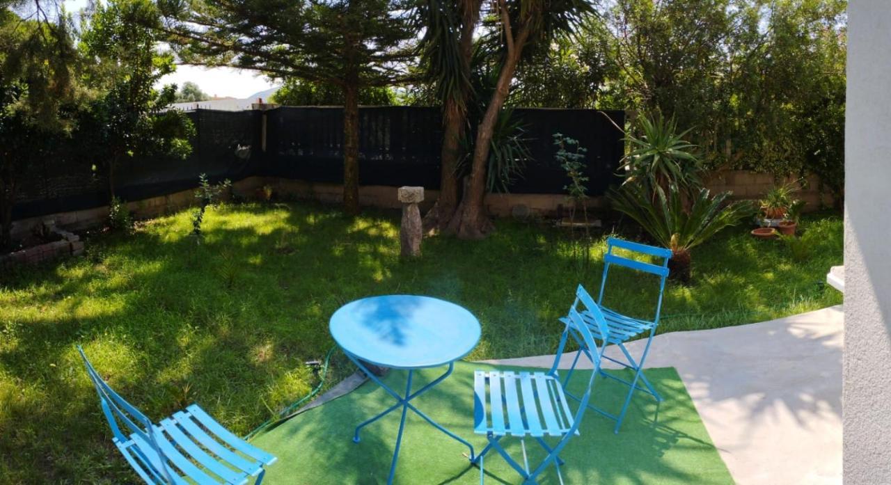 Casa Vacanze"Il Bouganville" Carbonia Eksteriør bilde