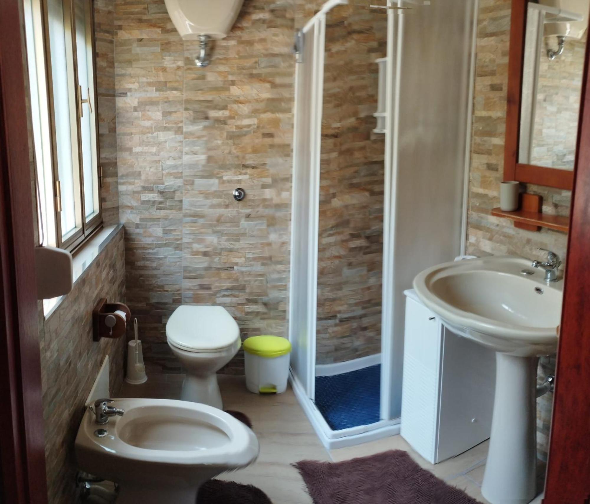 Casa Vacanze"Il Bouganville" Carbonia Eksteriør bilde